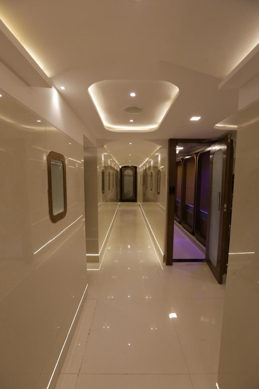 Qubestay Airport Capsule Hotel&Hostel Mumbai Exterior foto