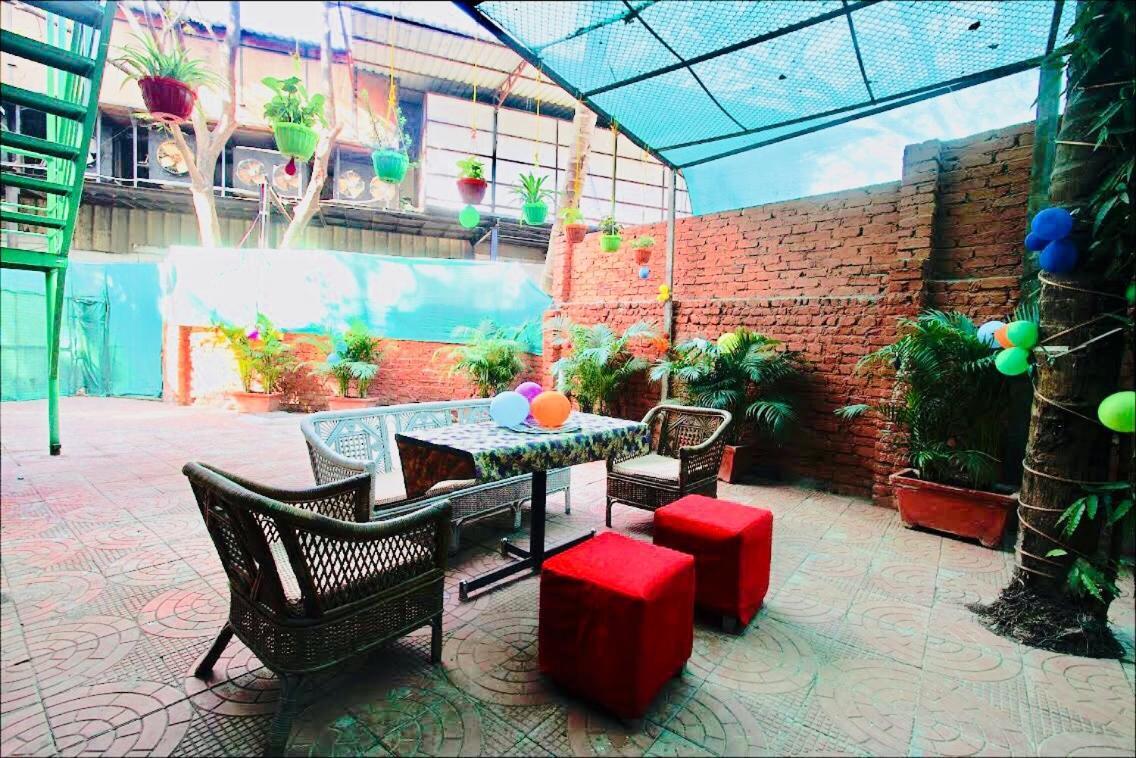 Qubestay Airport Capsule Hotel&Hostel Mumbai Exterior foto